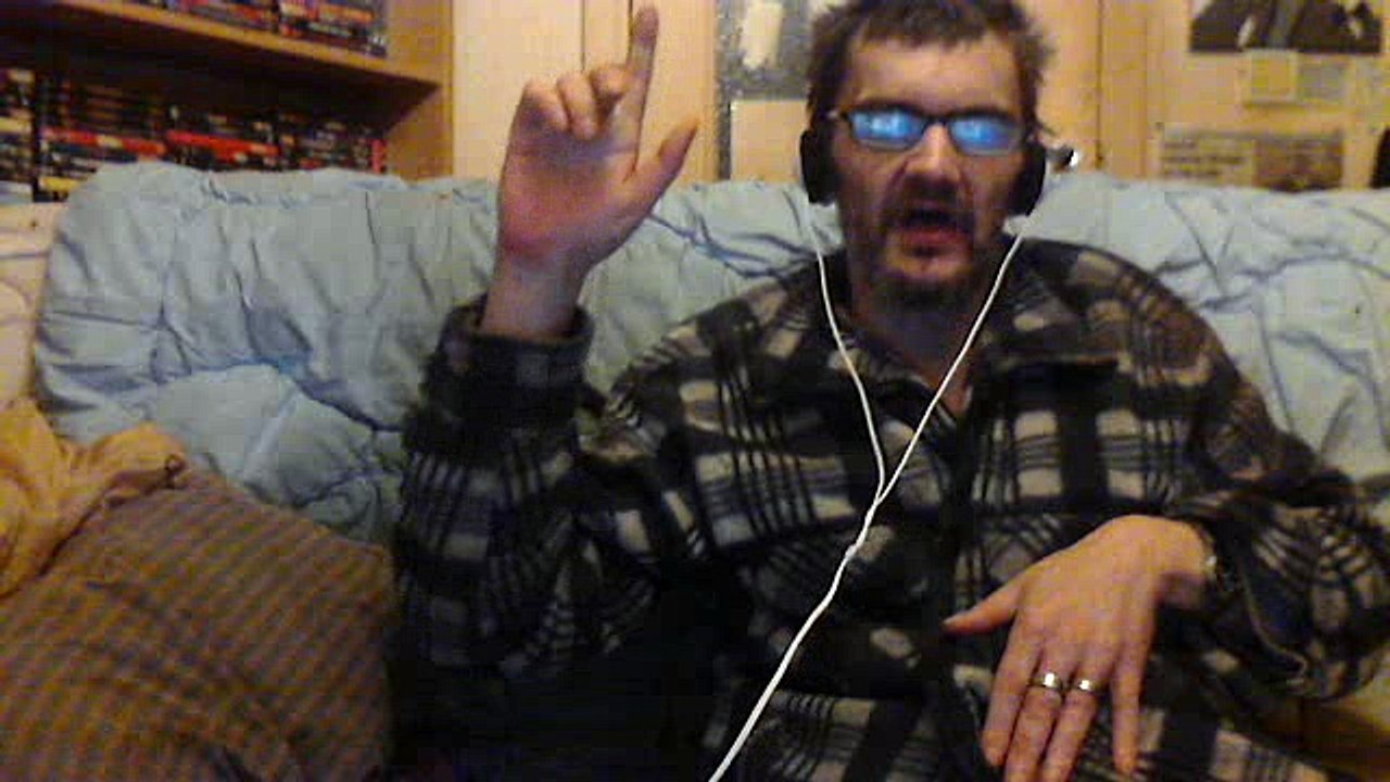 j en ai marre des gens qui manupule mes vrais amis et fans