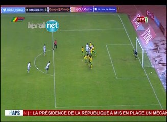 magnifique coup franc du sénégal
