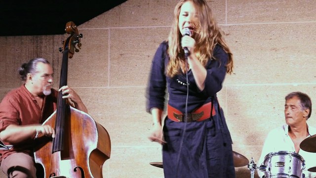 Creep de Radiohead interprétée par le groupe Les Zah Zuh