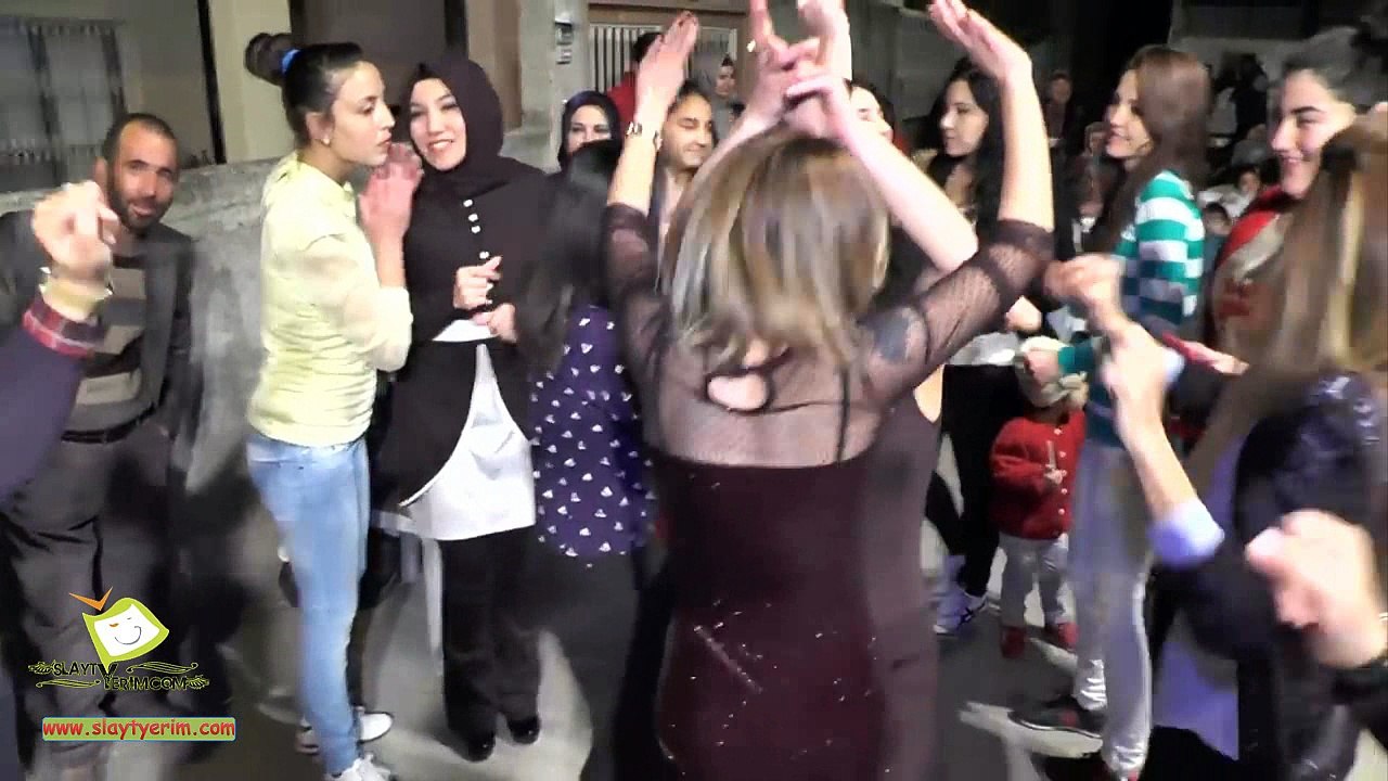 Kına gecesini hoplatan çilli bom oyun havası