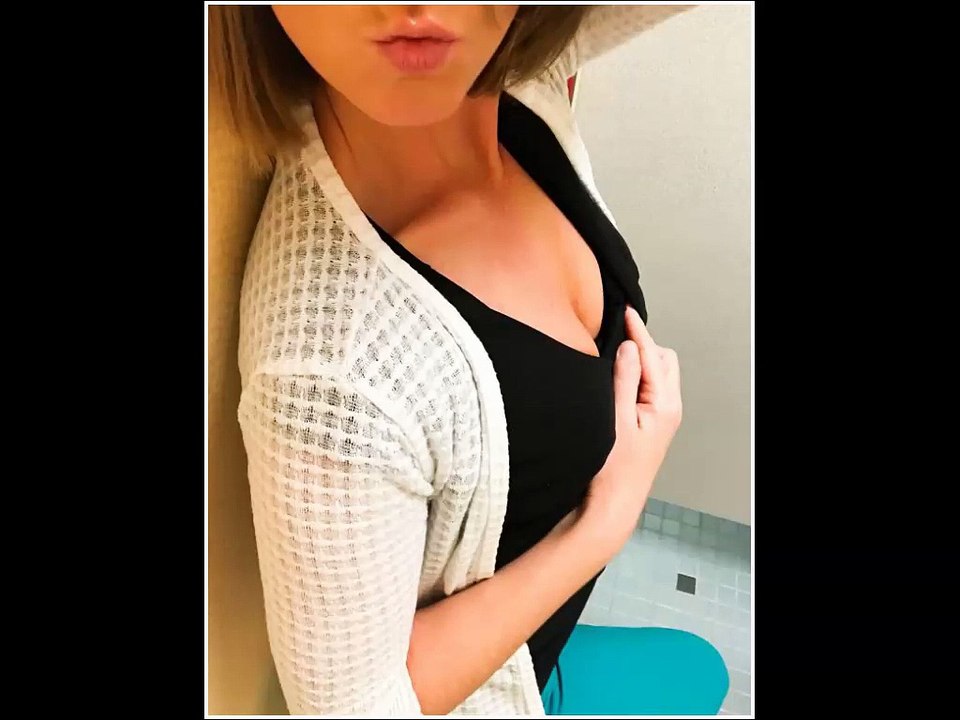 Filles qui s'ennuient au travail (18 photos)