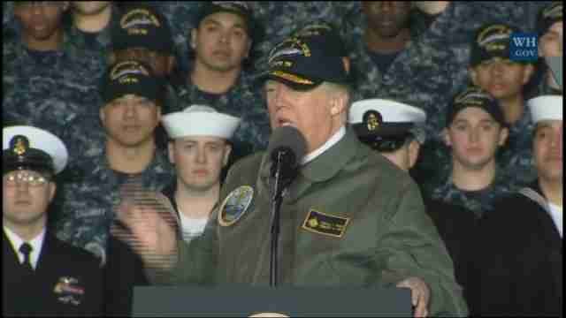 Trump anuncia el gran resurgir militar de EEUU en un portaaviones nuclear