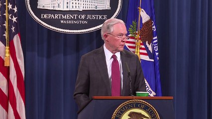 Trump diz ter ‘total’ confiança em Sessions