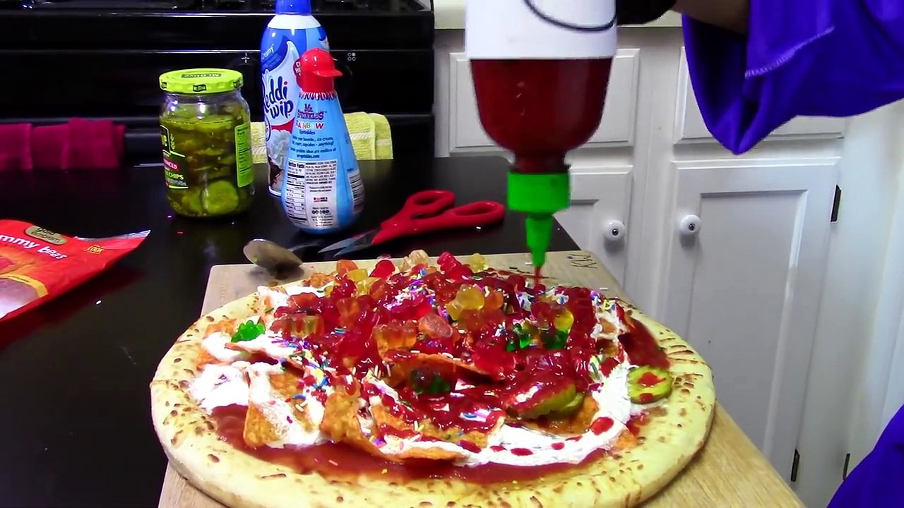 Wonder Woman Loses her legs w/ Snow White, Catwoman, Frozen Elsa, Spiderman, Doctor, Polic