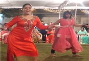 Brides Friends Perform At Her Sangeet# Best indian wedding dance 2017