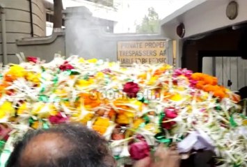 Amitabh, Abhishek Bachchan & Others At Suniel Shetty's Father Veerappa’s Funeral