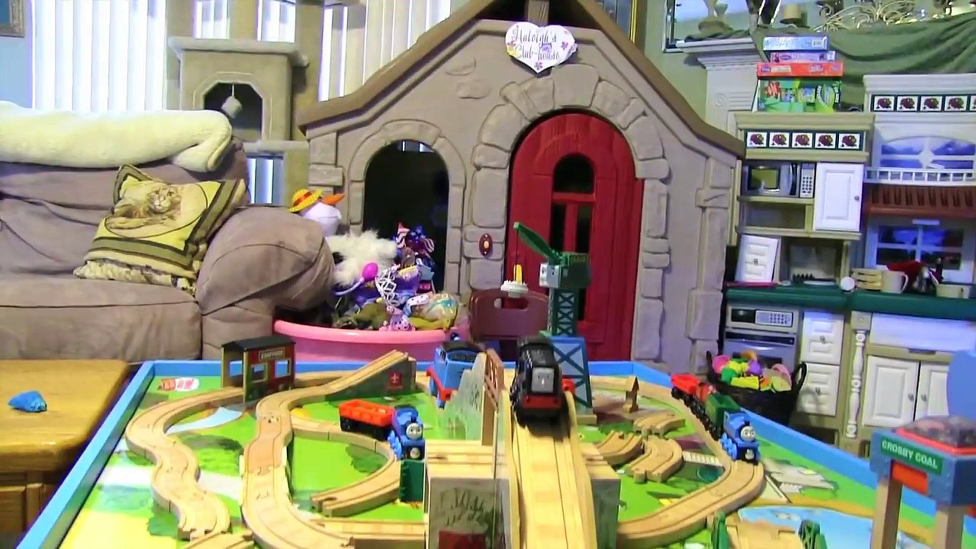 Bowser jr train table clearance