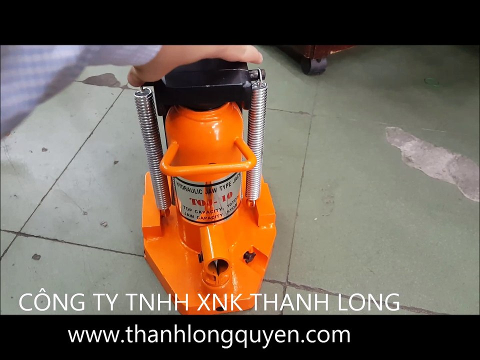 CON ĐỘI MÓC 2.5 TẤN CHÍNH HÃNG GIÁ TỐT