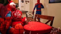Человек-паук и Человек-паук против Венома в реальной жизни | Пранк Валентина!