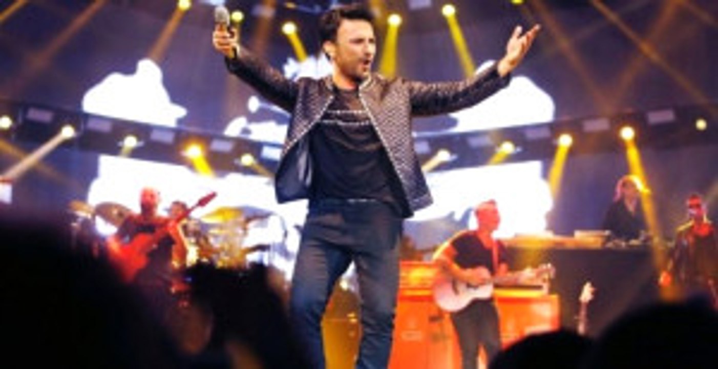 Megastar Tarkan, New York'u Sesiyle Büyüledi