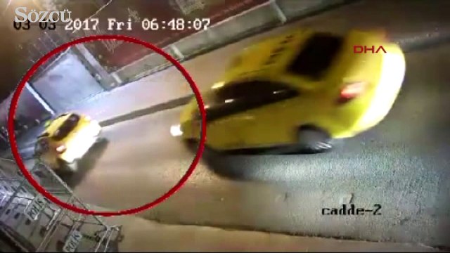 Cumhuriyet Gazetesi'nin bulunduğu sokakta ateş açılma anı güvenlik kamerasında