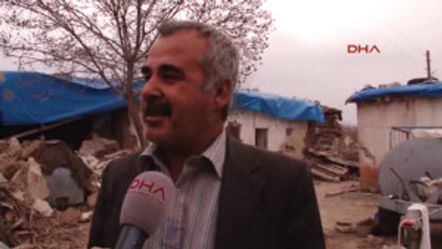 Adıyaman Gece Artçılarla Sarsılan Samsat'ta, Deprem Korkusu Sürüyor-3