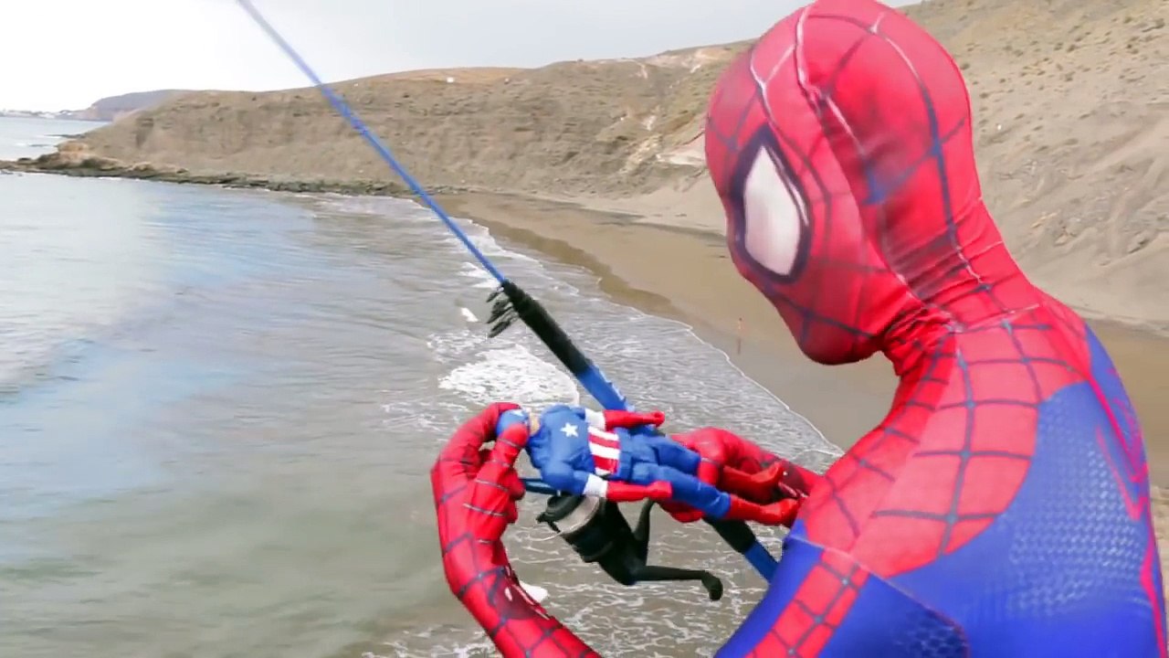Spiderman Vs Hulk - Spiderman Fishing Toys - Fun Superhero Movie in Real Life