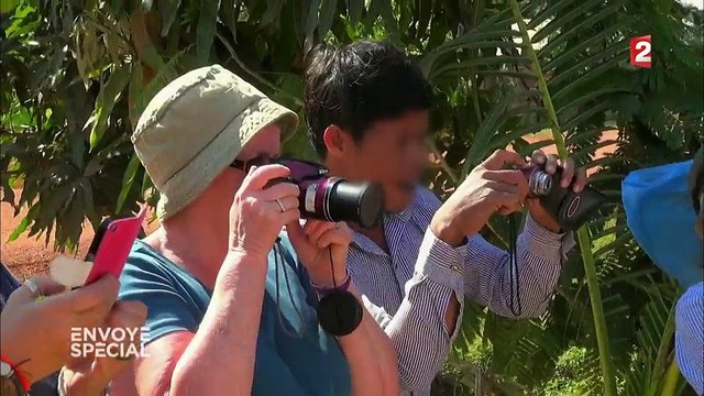Ces touristes humanitaires qui ne font que des photos souvenirs