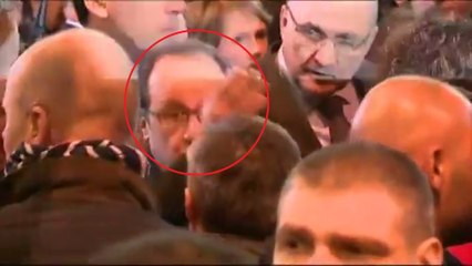 Hollande très chahuté pendant sa visite au salon de l'agriculture