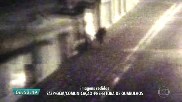 MORADOR DE RUA É ESPANCADO POR TRÊS HOMENS EM GUARULHOS