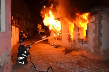 Itfaiyeciler Zamanla Yarıştı!