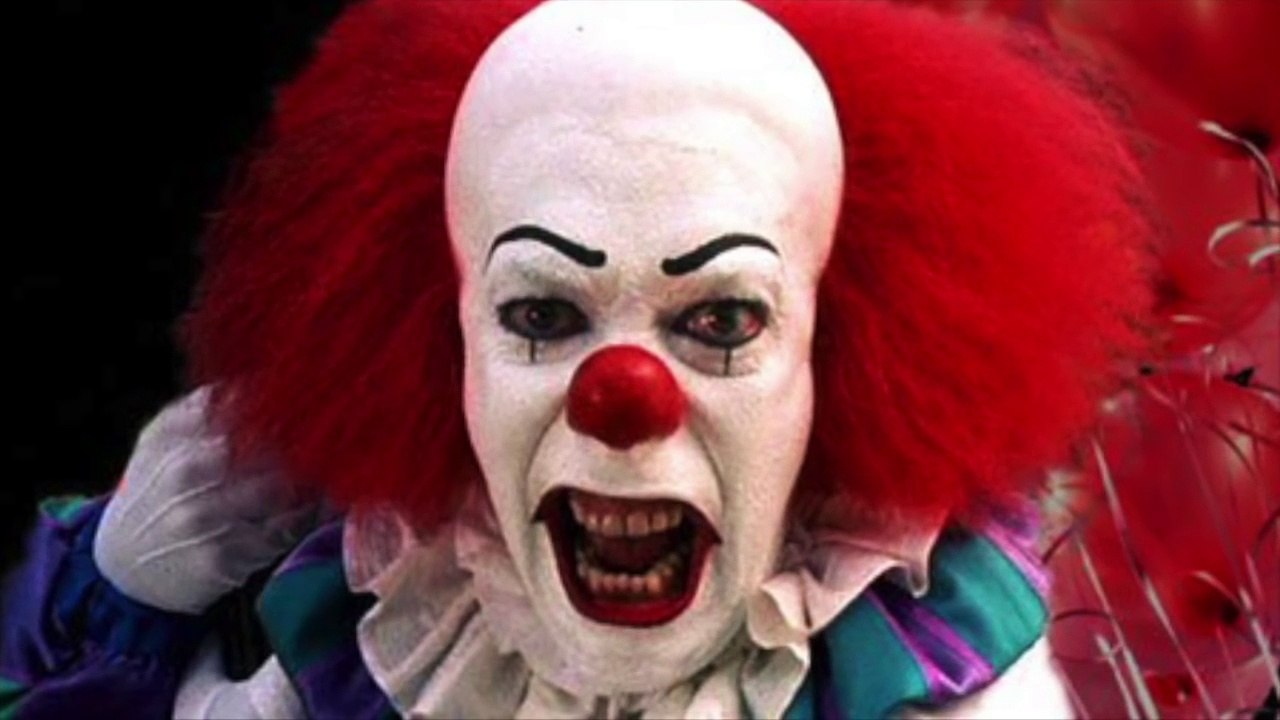 First Look At New Pennywise From It Movie