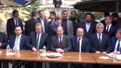 Trabzon Bakan Akdağ Cami Avlusunda Konuştu