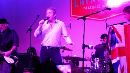 Colin Paul & Jeffrey & the Pacemakers perform 'I Saw Her Standing There' Jan 7 2017