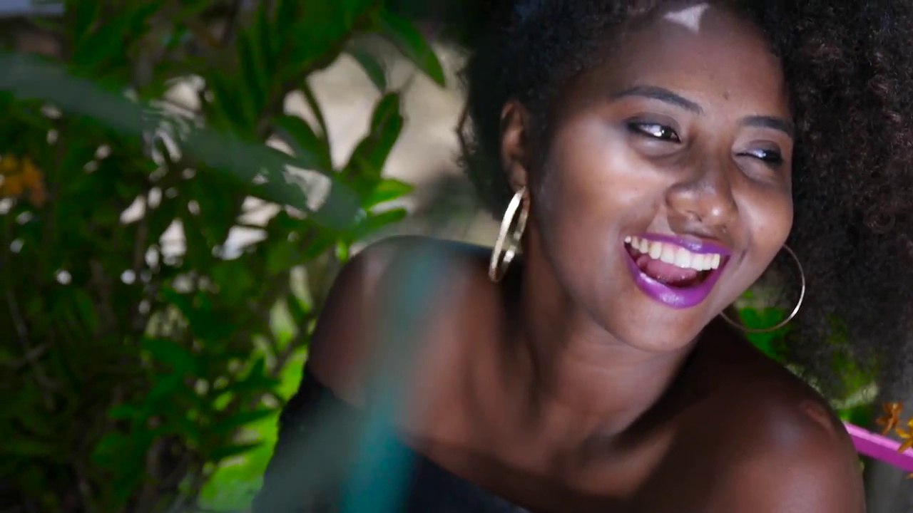 FARAH JOHN'S     -       Mandeha tsara       (Gasy HD 2017)