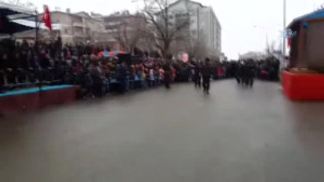 Kurtuluş Töreninde Ermeni Katliamı Canlandırıldı