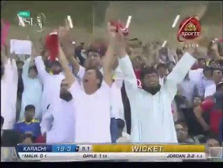 Mohammad Hafeez catch