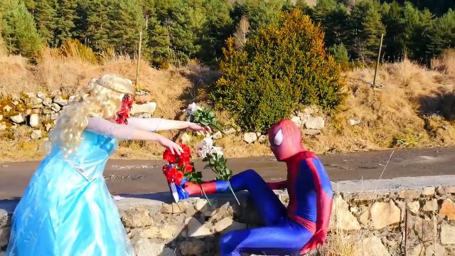 BURIED ALIVE Spiderman vs Frozen Elsa Baby Anna Prank Hulk Superman Family Fun Superheroes
