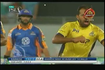 Wahab Riaz Ny Kaisy Karachi Kings K Pollard Ki Wicket Lay Le - Watch Video