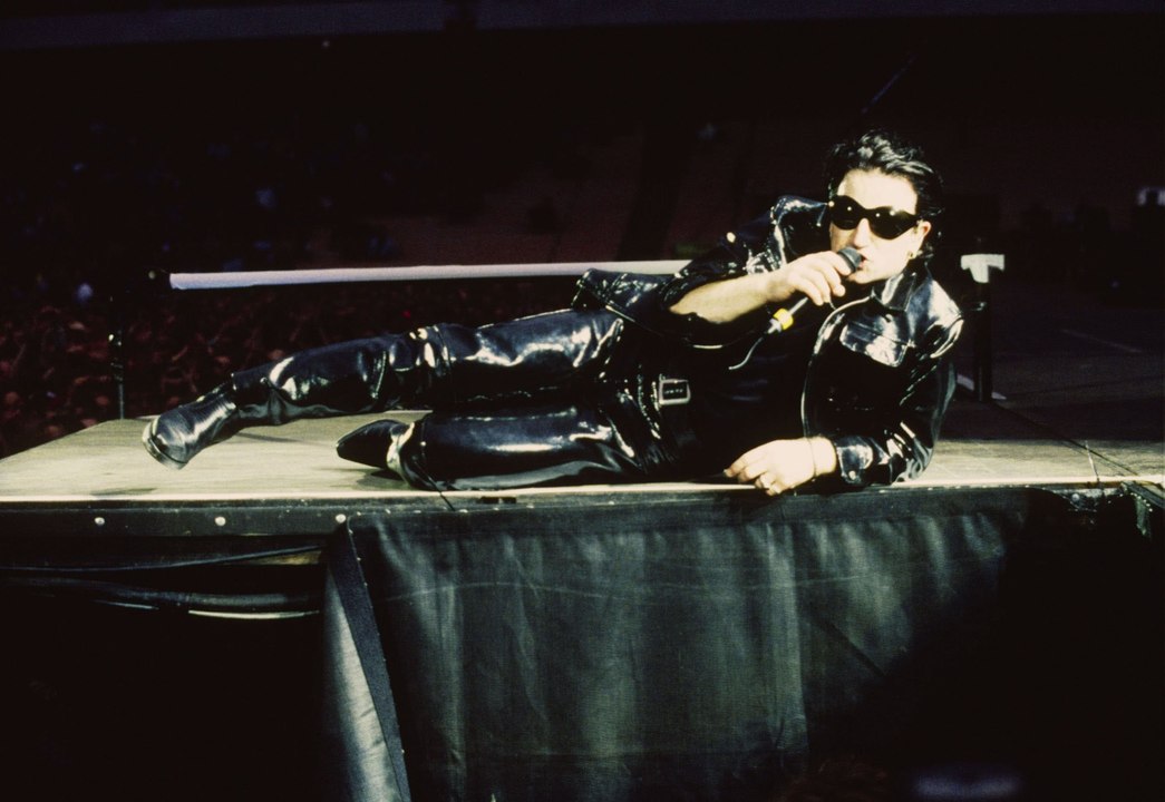 U2 - Until The End Of The World - (Kevin Godley Version) - ZooTV World Tour - 1992