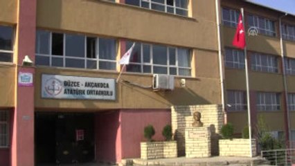 Ortaokul Öğrencileri Uçak Tasarımı Yapıyor