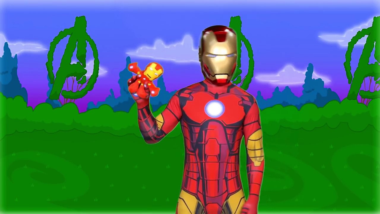 Superman Finger Family - Superheroes Nursery Rhymes - Daddy Finger by SuperHero Emi TV