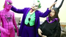 Pink Spidergirl pregnant vs Doctor Joker- Merida & Baby Spiderman alliance! Superheroes in