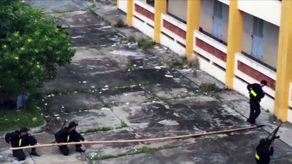 Màn diễn tập của cảnh sát cơ động Việt Nam bất ngờ gây sốt thế giới