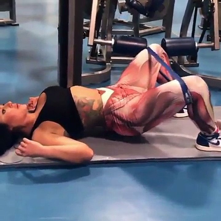 Sexy Girls Workout Very Hot