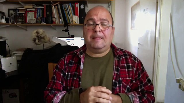 OLPOPCAST - Марин Ле Пен депутатскую неприкосновенность уже теряла