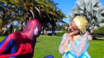 Spiderman vs Venom vs Congelado Elsa Elsa Secuestrado en la Vida Real de los Superhéroes de SPMFC