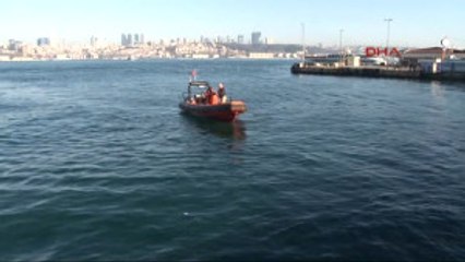 Dakikalar Sonra Suyun Altından Çıkarıldı; Nefes Alınca Hastaneye Kaldırıldı