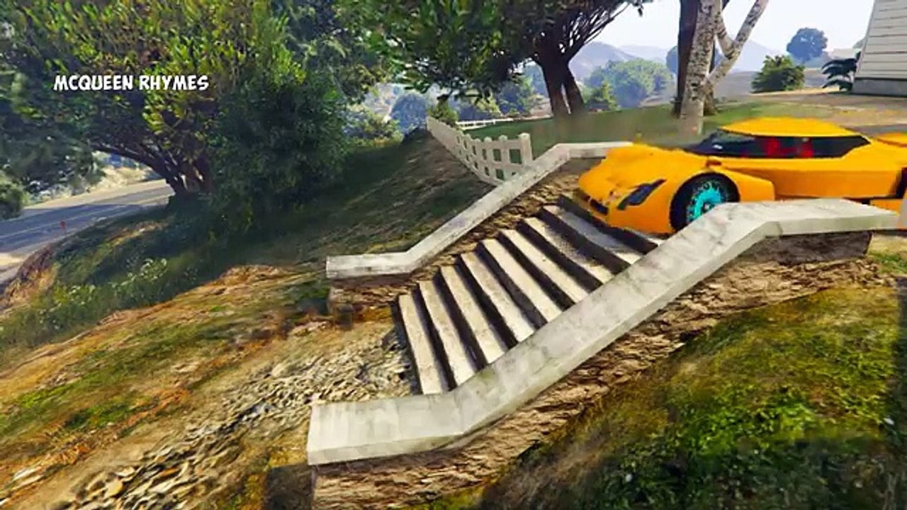 La Voiture de course Jaune pour bébés - Dessin animé français - Voitures Pour Enfants