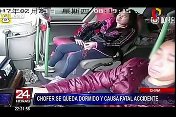 Cámaras registran brutal atropello a policía en China