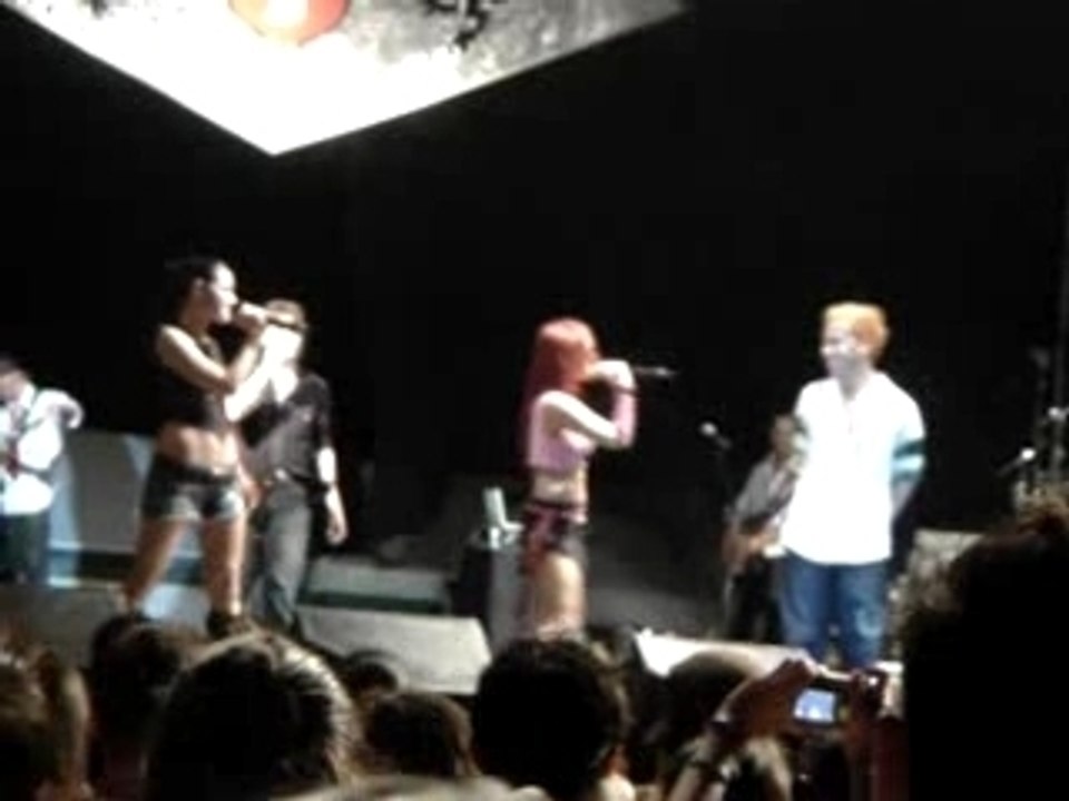 Rbd - cantan las mañanitas a chris