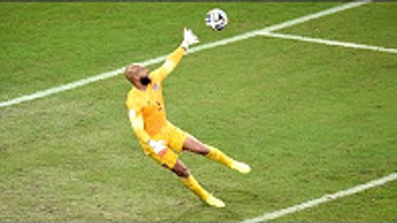 Best 100 Goalkeeper Saves In Football ● Heroic Saves ● Amazing And Unbelievable Saves