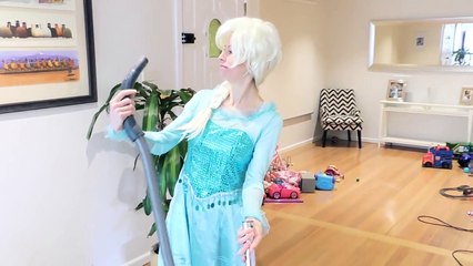 Venom eats Frozen Elsa Head vs Spiderman w/ Frozen Anna & Hulk - Fun Superheroes Movie In