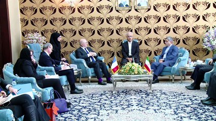 باريس تريد تشجيع المصارف على التعامل مع إيران