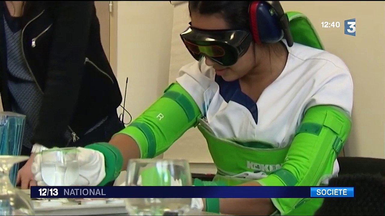 Initiatives : une clinique teste un simulateur de vieillesse