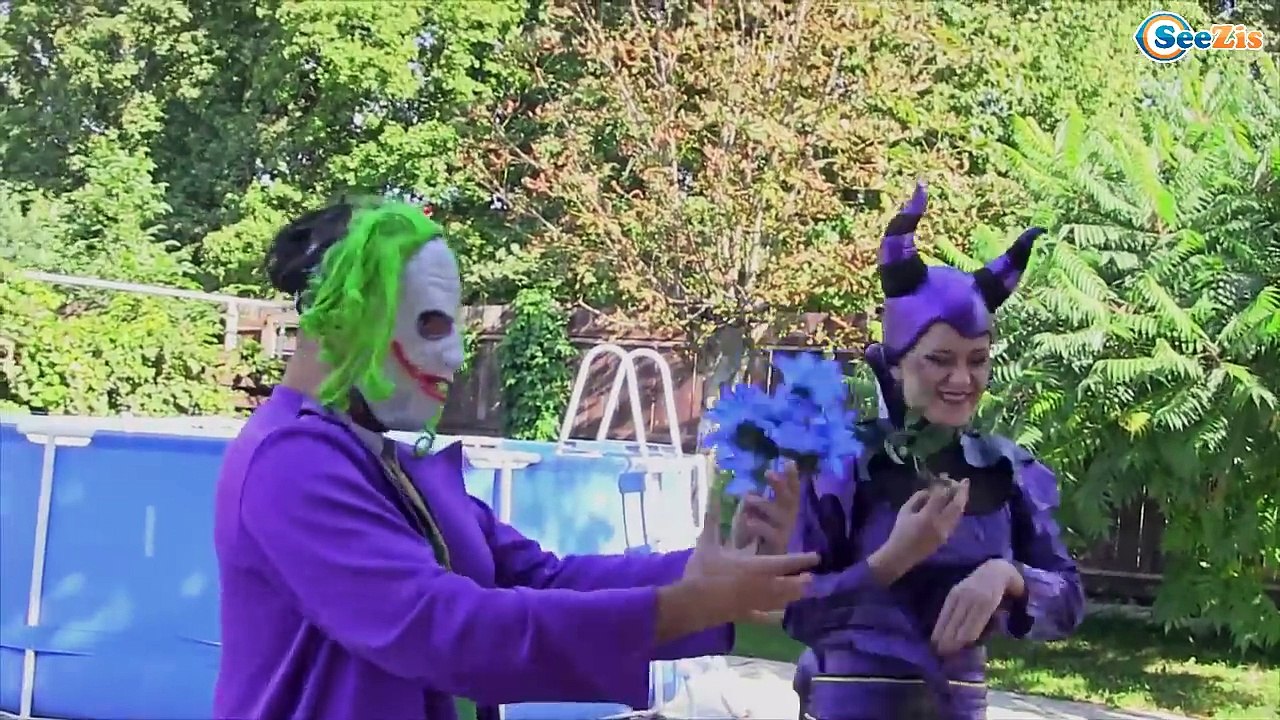 Халк и женщина Халк нападение змеи! ж/ Человек-Паук черный Человек-Паук чертика шутник конфеты : супе