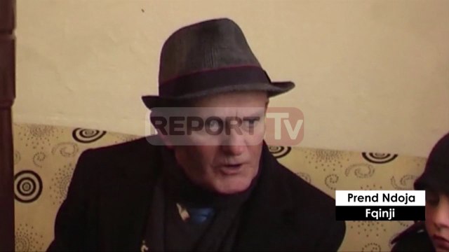 Report TV - Laç, iu dogj shtëpia nga zjarri, familja në qiell të hapur, apel për ndihmë