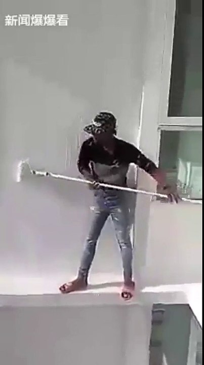 Peintre en bâtiment en Afrique ... WTF !