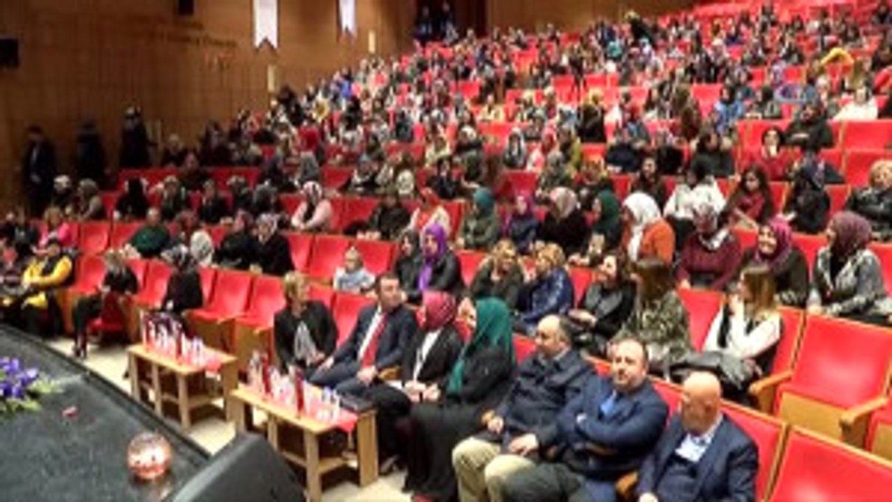 İkbal Gürpınar: "İsmet İnönü Lozan'a Hahamla Gitmiş"