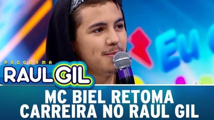 Biel retoma carreira no palco do Raul Gil